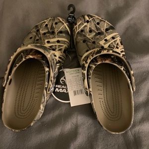Real Tree CROCS